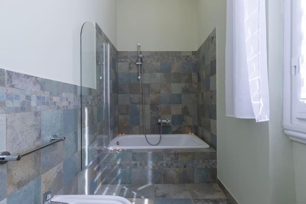 Ammirato Duplex In